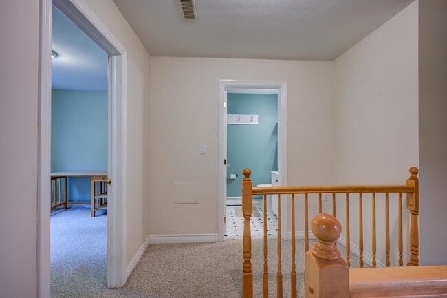 Building Photo - 28 Grachen Dr