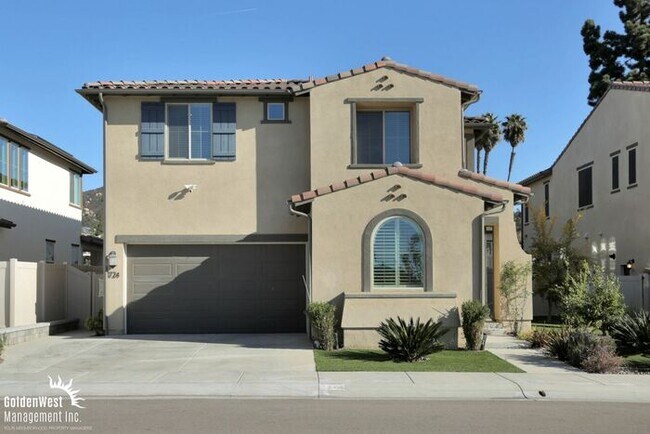 Primary Photo - Stunning 5Bdm 3.5Ba Home in Escondido with...