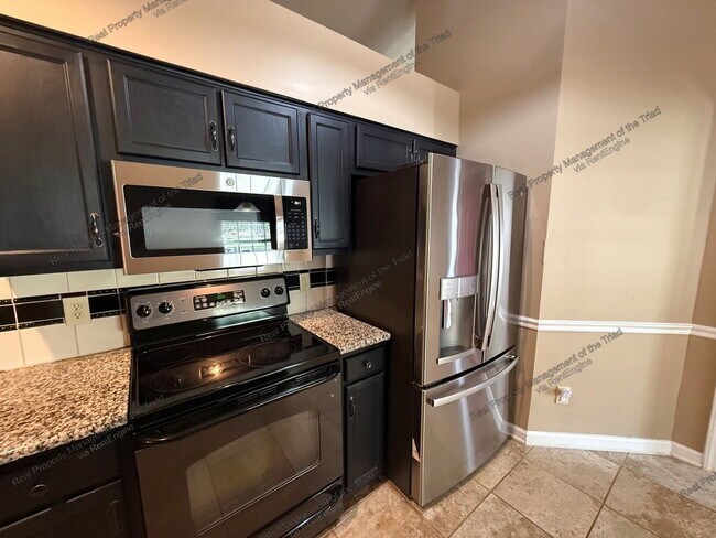 Building Photo - 3925 Cobblestone Bend Dr
