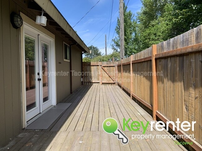 Building Photo - 1355 E 44th St