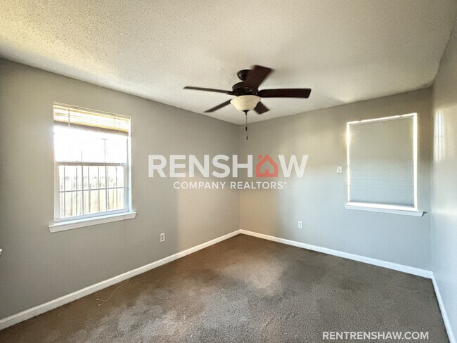 Building Photo - 2998 Elbert Cove