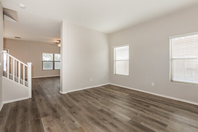 Building Photo - 30783 N Karen Ave