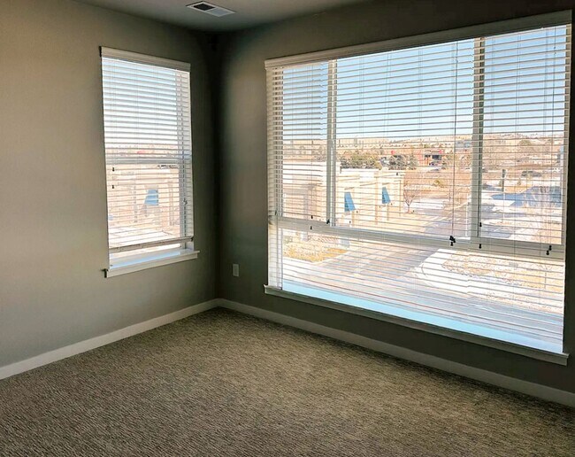 Building Photo - TRAILS AT WESTCREEK - 3bd 2ba condo with 1-car garage!