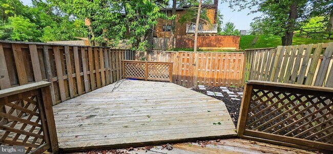Building Photo - 6556 Pennacook Ct