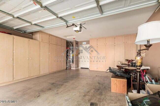 Building Photo - 41793 W Sunland Dr