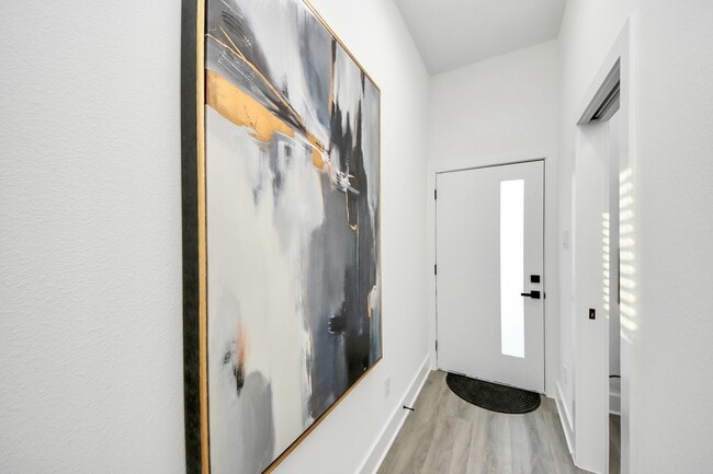 Building Photo - 8533 Amadwe St