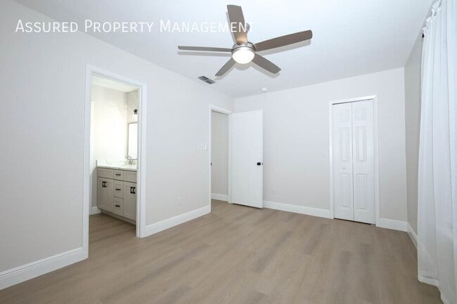 Building Photo - 4029 Henley Rd