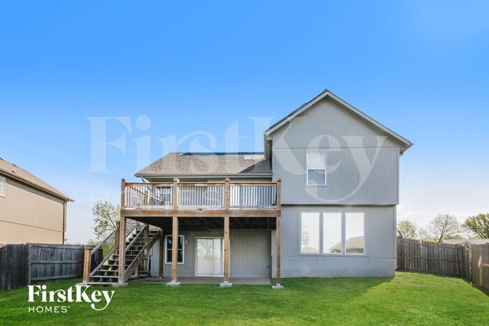 Building Photo - 812 Emerson Dr