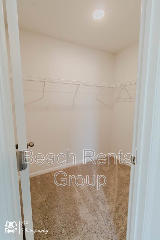 Building Photo - 1863 Villena Dr