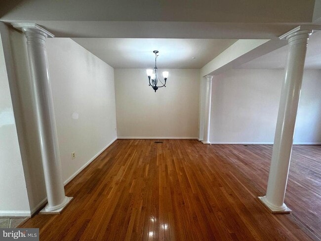 Building Photo - 10177 Treble Ct