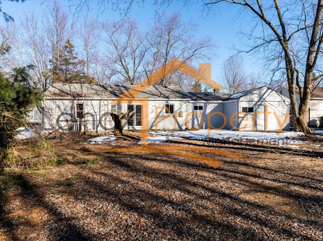 Building Photo - Shelby Township Ranch For Rent!!! HALF OFF...