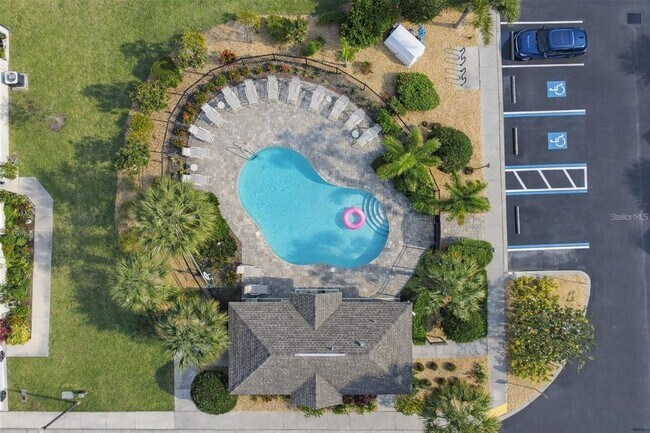 Building Photo - 5167 Bay Isle Cir