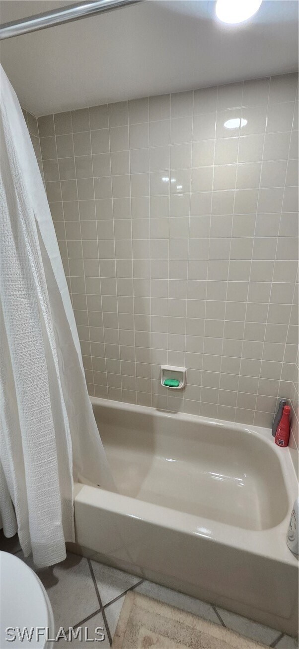 Building Photo - 228 Fox Glen Dr