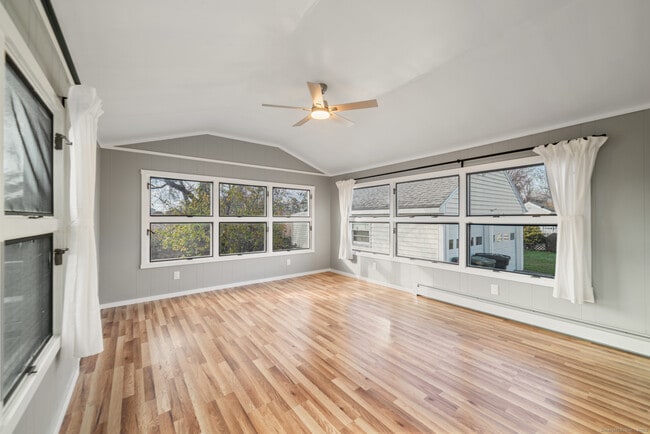 Building Photo - 46 Elaine Rd