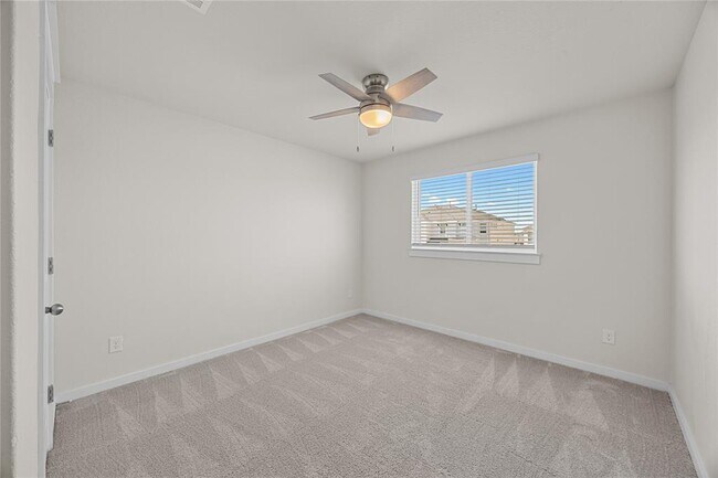 Building Photo - 1512 Honaker Wy