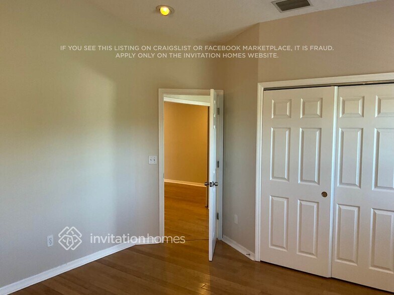 Building Photo - 637 Timber Bay Cir E