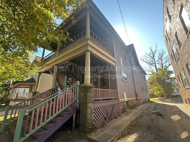 Building Photo - 743 Academy St