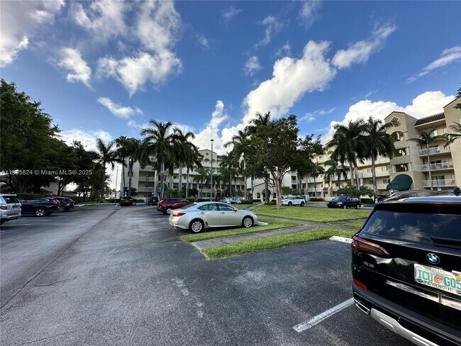 Building Photo - 10700 NW 66th St