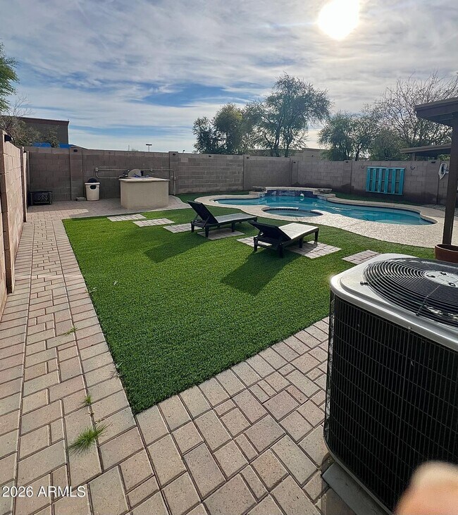 Building Photo - 2721 S 108th Ave