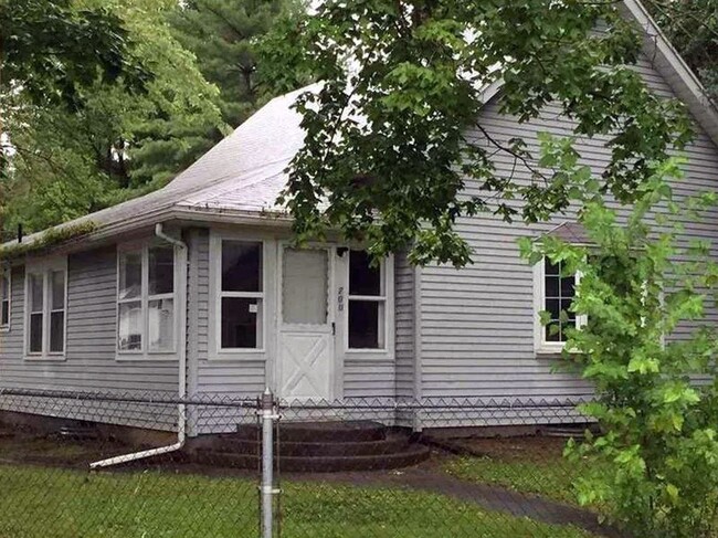 Primary Photo - Cozy Home in Eaton