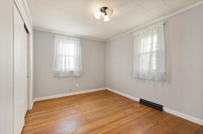 Building Photo - 16 Juniper St