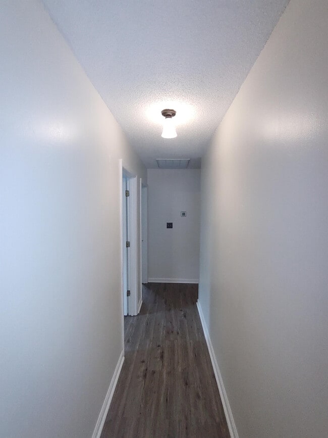 Building Photo - 1007 Kinsey Dr SE