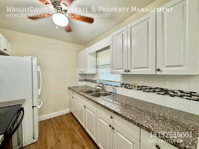 Building Photo - 865 Trotter Rd