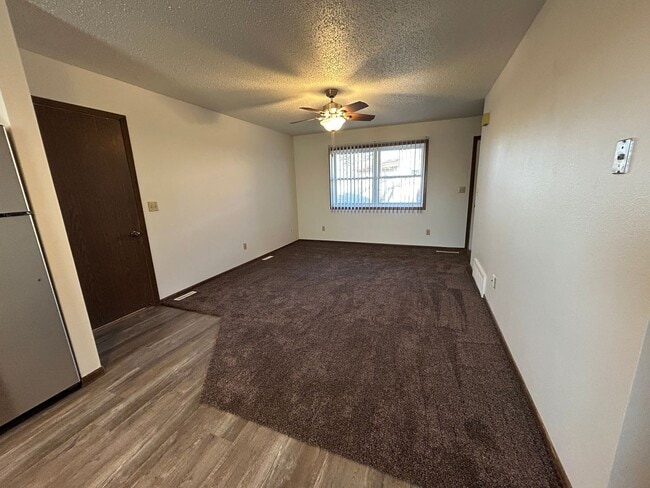 Building Photo - 343 9th Ave E