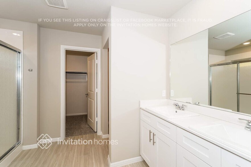 Building Photo - 424 Kaufman Dr