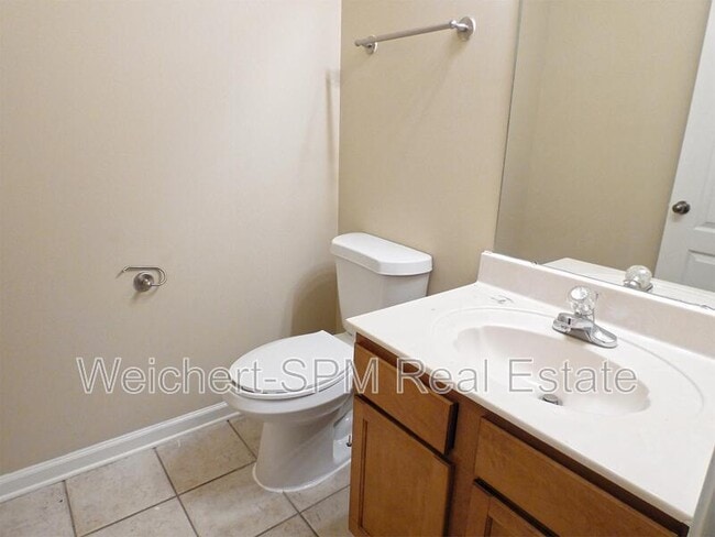 Building Photo - 9100 Cinderhill Cove W