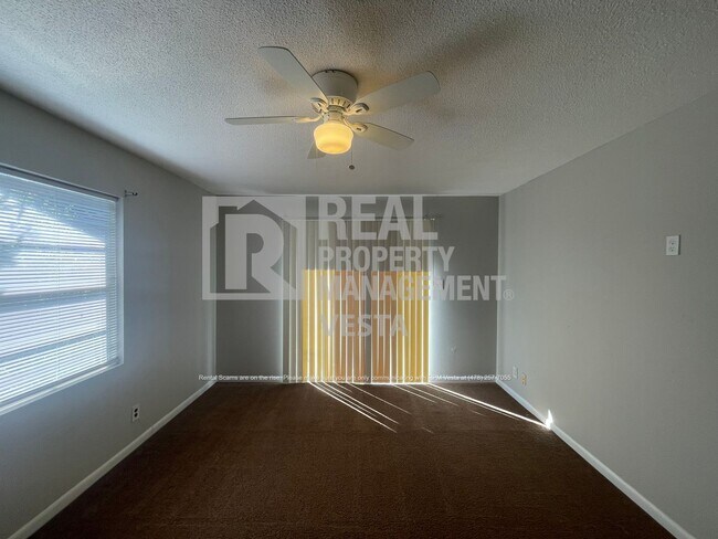 Building Photo - Three Bedroom House in South Macon