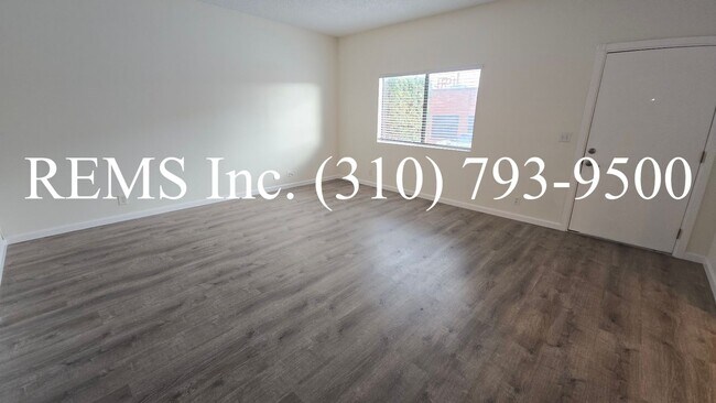 Building Photo - lle01