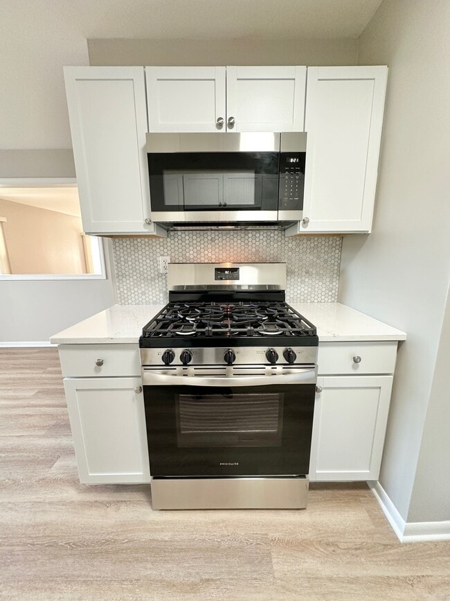 Building Photo - 3003 Killarney Dr