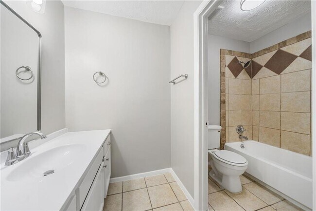 Building Photo - 113 Tuxworth Cir