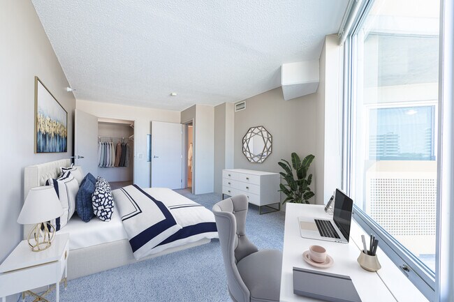 Building Photo - 1720 Maple Ave