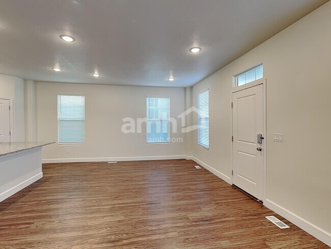 Building Photo - 11128 S Seagrass Dr