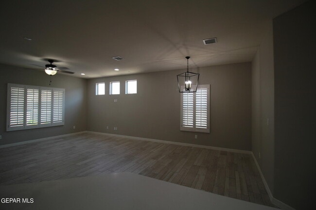 Building Photo - 509 Cedarwood Ave