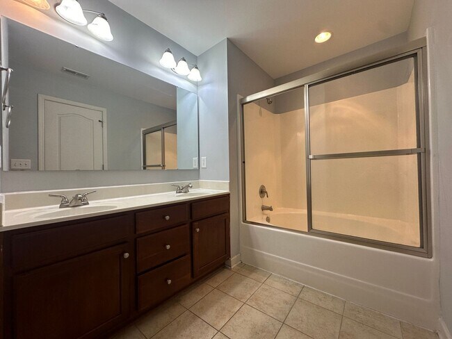 Building Photo - 4252 Redspire Ln