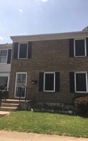 Building Photo - 570 Jamestown Ct