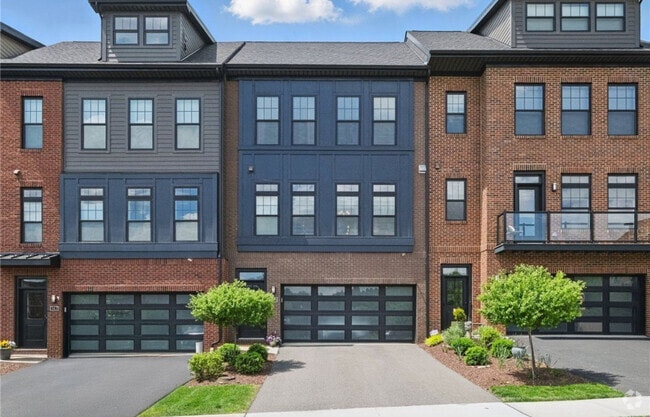 Building Photo - 349 Azalea Dr