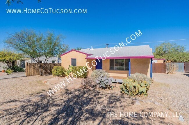 Building Photo - 3949 E 2nd St