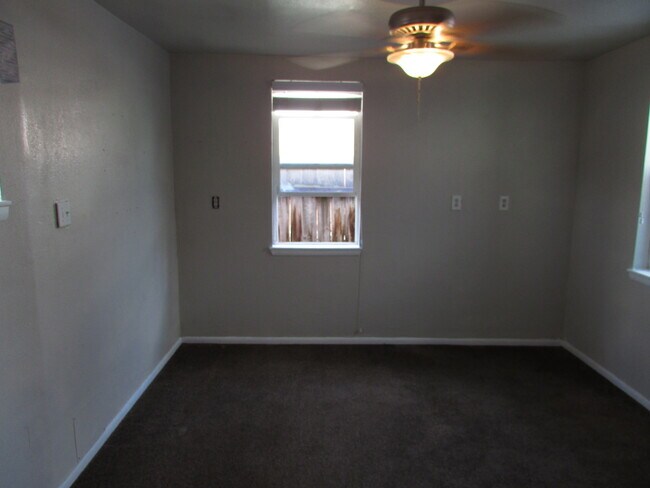 Building Photo - Pet friendly home in Spanish Fork