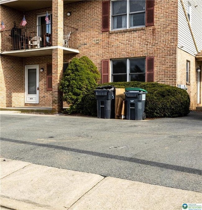 Building Photo - 4074 Winfield Terrace