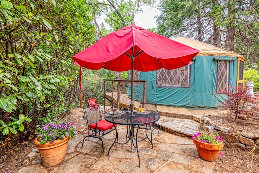 The Yurt - 165 Terrace St