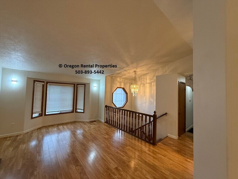 Building Photo - 12802 SE Main St