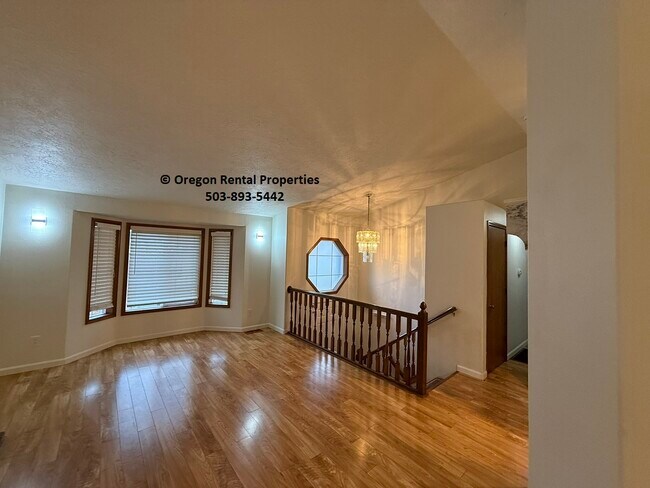 Building Photo - 12802 SE Main St