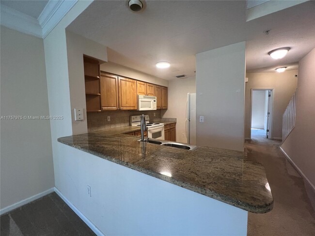 Building Photo - 2056 Alta Meadows Ln