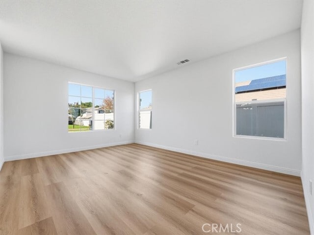 Building Photo - 2775 S Buena Vista Ave