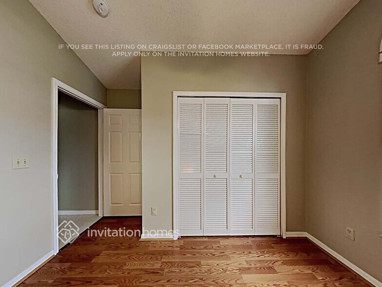 Building Photo - 12841 Meadowbreeze Dr
