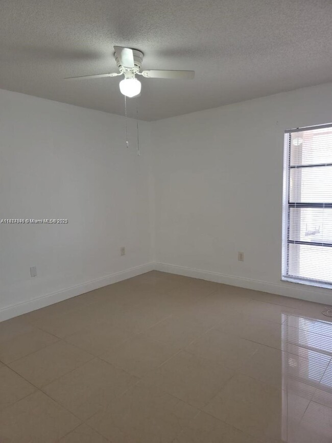 Building Photo - 14723 SW 61st Terrace